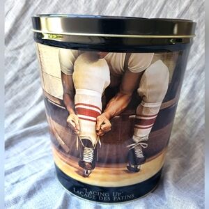 COLLECTABLE 30TH ANNIVERSARY LIMITED EDITION LACING UP by KEN DANBY TIN CAN